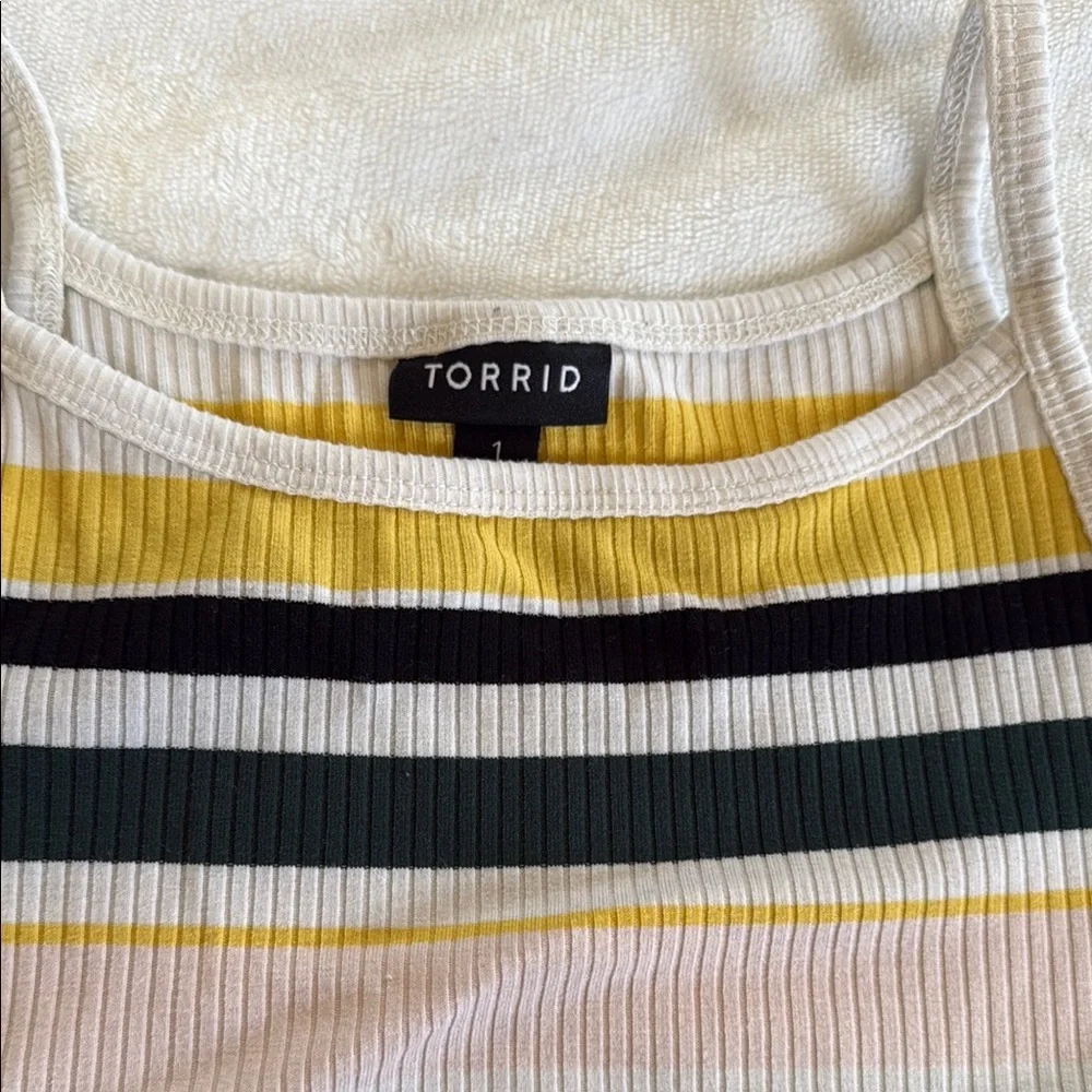 Torrid Multicolor Top - Picture 2 of 2